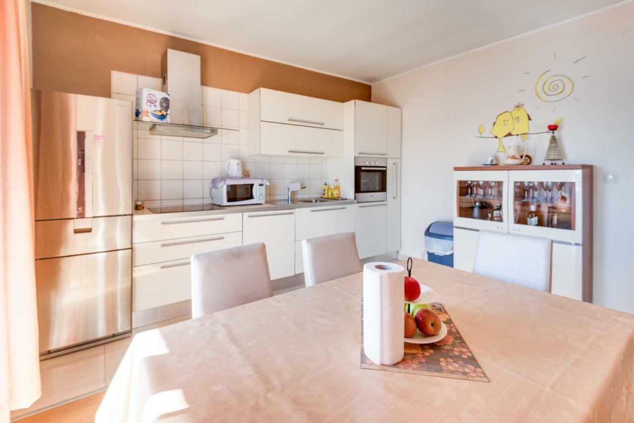 Lara Apartment Šibenik Kültér fotó